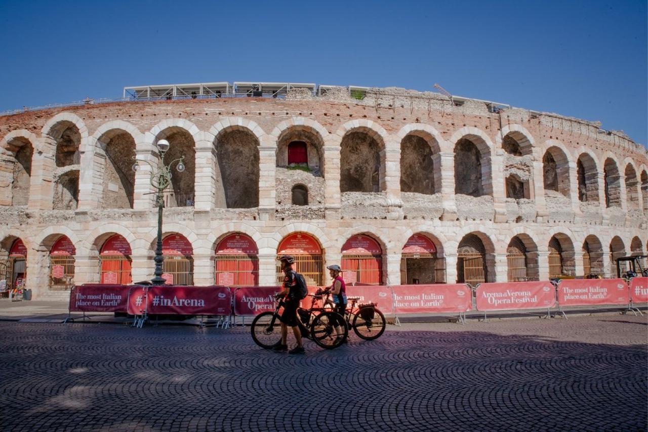 verona e-bike tour city center and panoramic views, bike tours verona, verona ebike tour