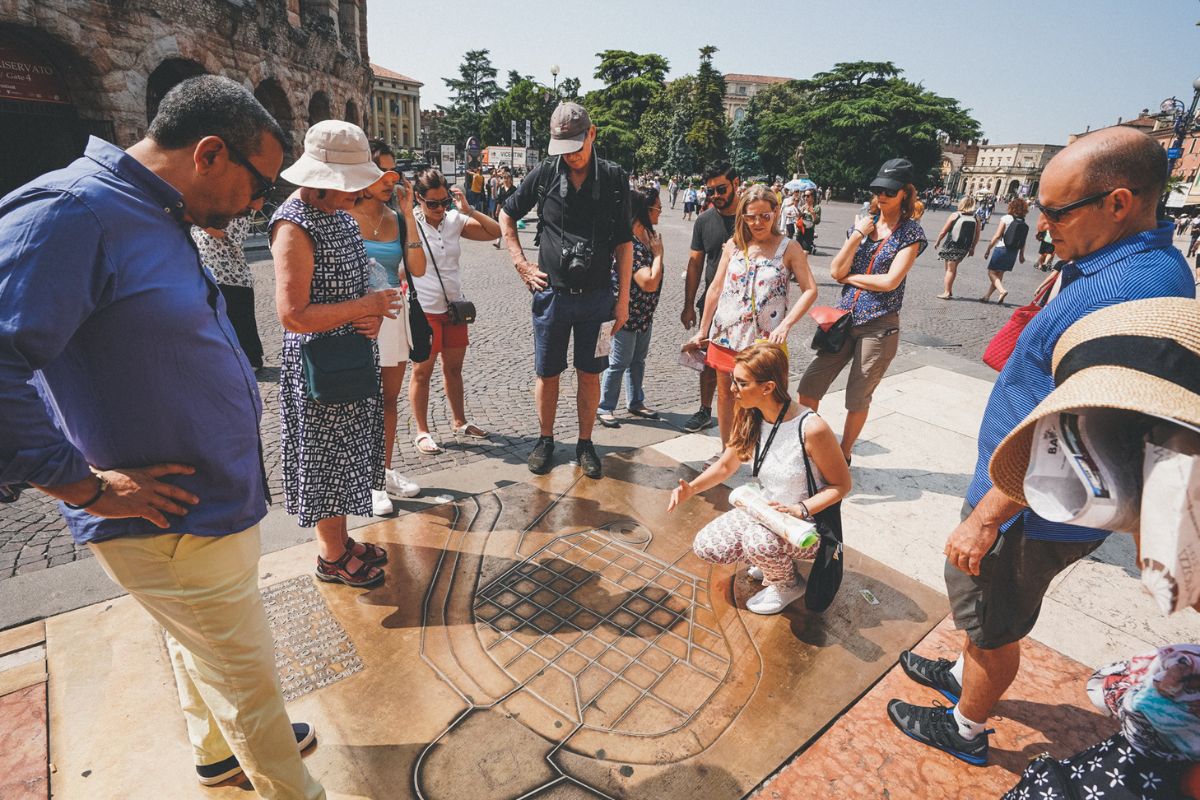 Walking-Tour-of-Verona-with-Arena-fast-track_header